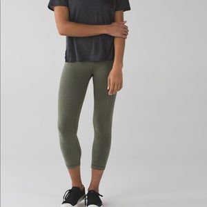 Lululemon Heathered Fatigue Green Cotton Wunder Under Crop Leggings 7/8 Sz 4